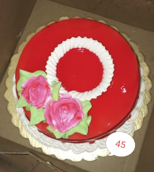 STRAWBERRY  CAKE