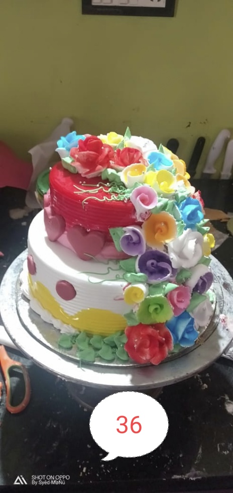 2 LAYER FLOWER CAKE